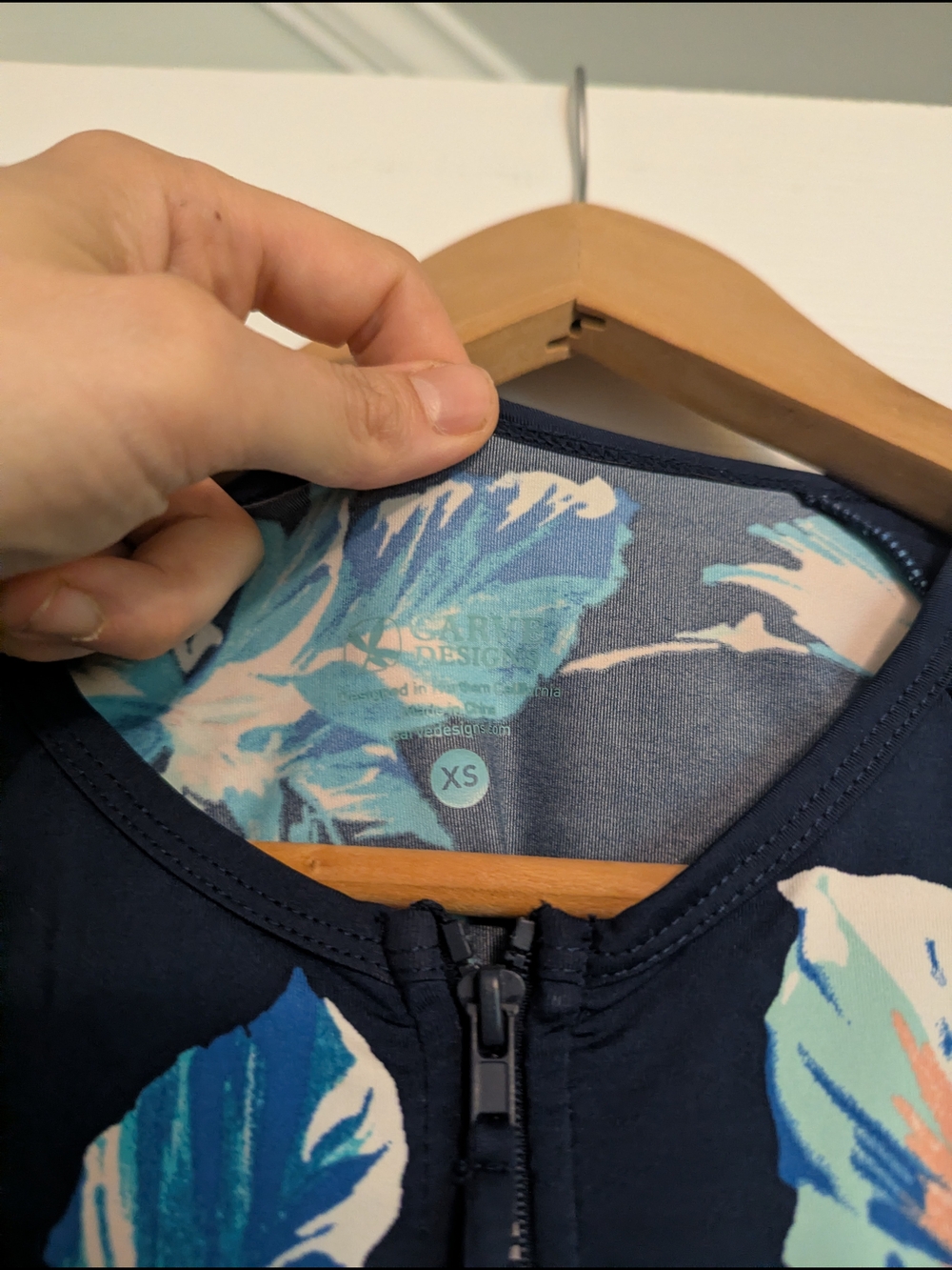 Navy Floral Zip-Front Rash Guard - Picture 2 of 3